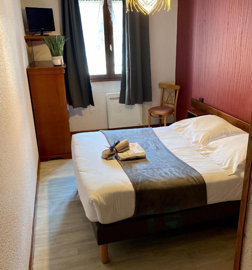 Hotel Des Alpes อิกซ์เลส์แบ็งส์ ภายนอก รูปภาพ